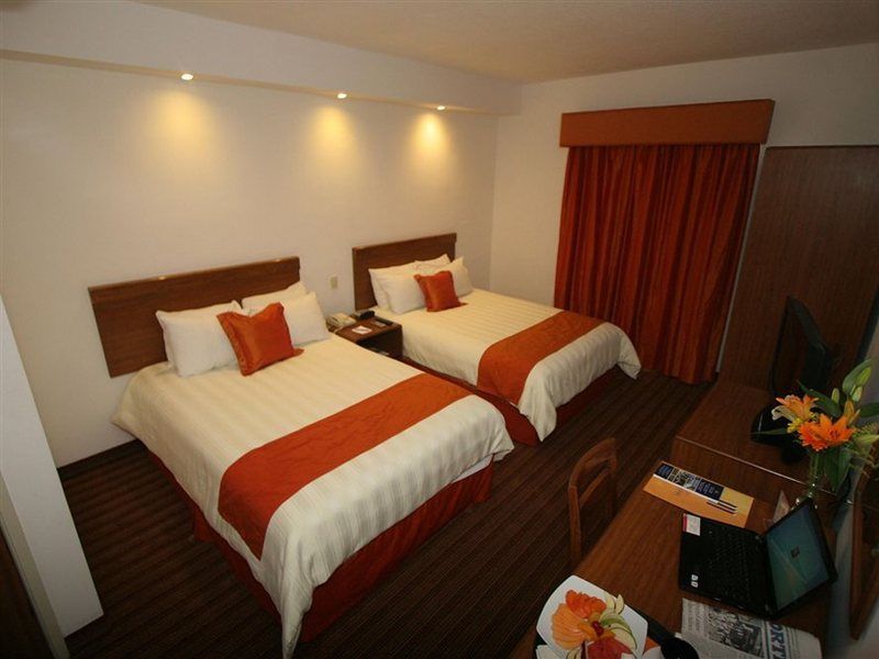 Wyndham Garden Monterrey Valle Real Exterior foto