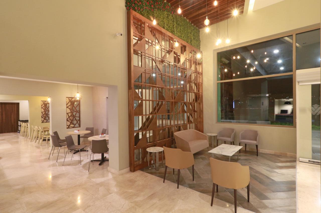 Wyndham Garden Monterrey Valle Real Exterior foto